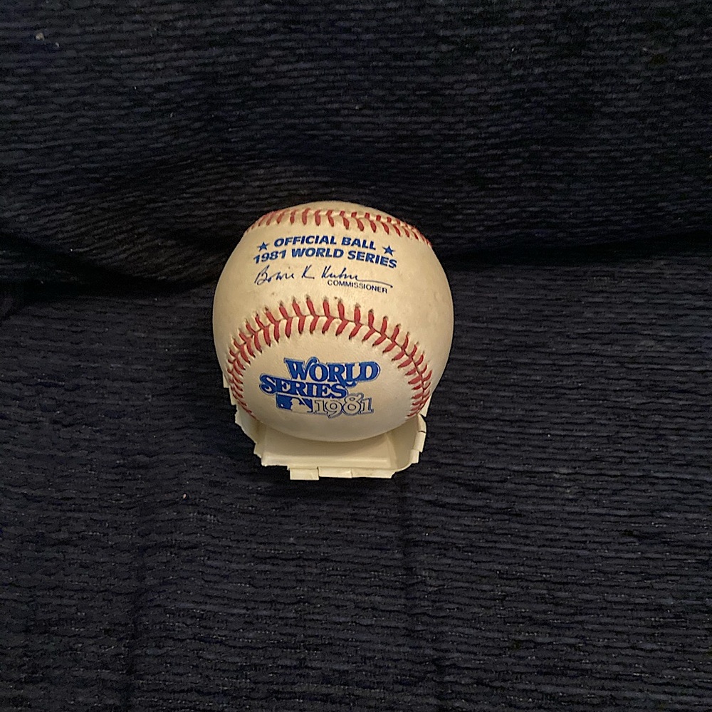 1981 Rawlings MLB Official World Series Game Baseball LA Dodgers vs NY Yankees